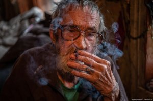 По тату видно что Юрий Георгиевичь фрезеровщик был что надо. На разряд 4 катит, а может даже и на пятый.