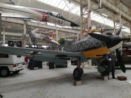 Вот он с последней фото,был на выходные в музее Spayer/Sinsheim Германия .Танк с Украины взорванный изнутри,по описанию Немцы взорвали свой танк когда покинули его !