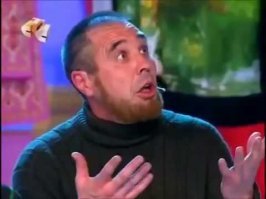 "Как у вас в России классно! Можно курить в автобусах!" Оказывается, он увидел, как закурил водитель, и тоже решил. Выкурил сигарету посреди автобуса, и ему никто слова не сказал!"