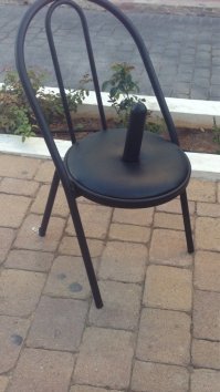 А стул для феминисток давно изобретен... Наверное решили для равновесия.