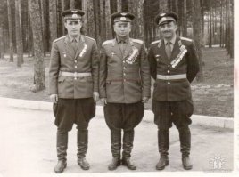 Почему в советской армии носили галифе?