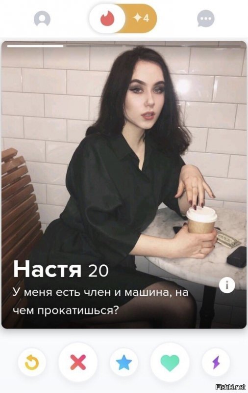 Красотки на машинах разные бывают.