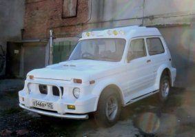 Надо было ещё и руль с педалями направо переставить.Тогда бы совсем по-приморски было.