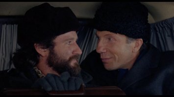 Ещё в фильме "Москва на Гудзоне" с Р.Вильямсом снимался и эпизод в "Танго и Кэш" Кончаловского