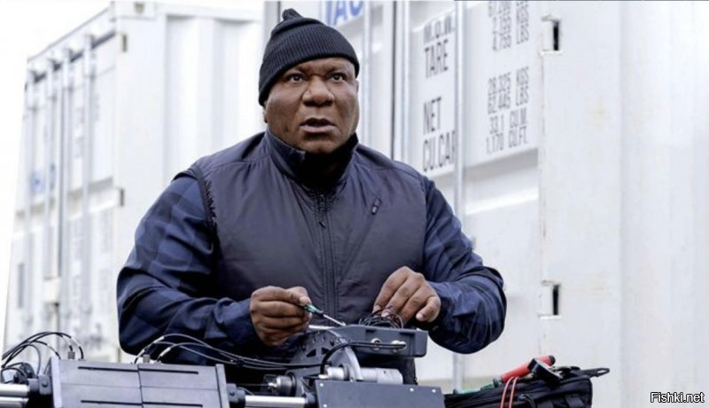 Мускулистого шеф-повара Белого дома расхватали на фотожабы