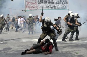 Тем временем в Афинах....