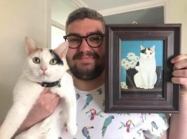 Где она бессмертная? 
Пятна на голове разные.