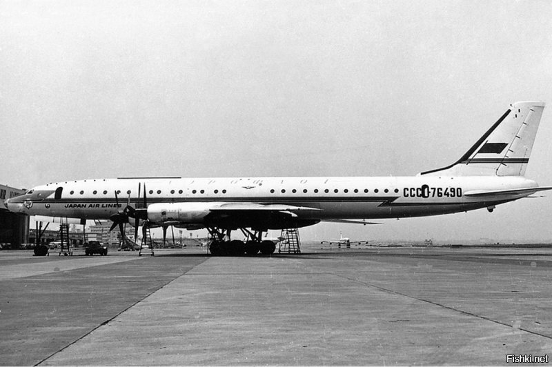 Ту-114 не обычный, а СП "Аэрофлот" - JAL. Летал на рейсе Москва-Токио. Другая его фото.