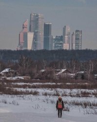 Москва-сити постоянно фотошопят с чем-то