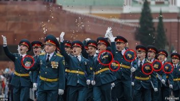 на этот вопрос должны ответить "специалисты из МЧС", которые прилежно учились в академии, которые потом с кучей "заслуженных" медалей(!!!) получали свои дипломы на Красной площади.