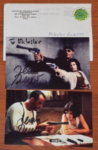 У меня пара его автографов есть