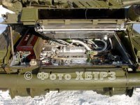 Как вам такое, Илон Маск ;) и это компактный 5ТДФ, плоский как чемодан, куда же воткнуть аналогичный по параметрам v или Х образный? Поэтому танк изначально родился мертворожденный.
У т72 задел для модернизации заложен был изначально, поэтому "рогатка" 850 л. С. Была, а нынешний, что на биатлоне гоняет 1500лс, серийный 1200.

Вы думаете почему арабы винтанули танк, при их жаре мощность дизеля падает до 550лс, а тут 1500 вот они в азарте и не рассчитали скорость, пошли в дрифт, да об бордюр цепанули.