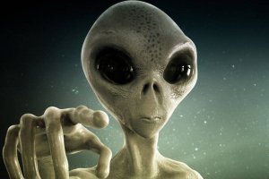 После неудачной покраски волос голова девушки увеличилась в несколько раз