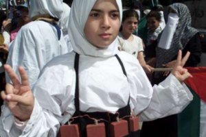 Да пожалуйста! Вот, ещё и ребёнка могу!