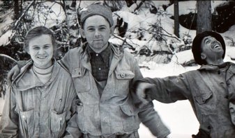 х.з.  - романтика!
Это только о ком мы знаем.
А сколько сгинуло "покорителей" - х.з. - watsap и viber не было тогда