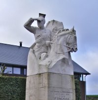 Бельгия, Баттис. Памятник и могила первого бельгийского солдата, погибшего в первой мировой войне. Им оказался рядовой 2-го уланского полка А. А. Фонк. Неподалёку от этого памятника есть и музей первой мировой...