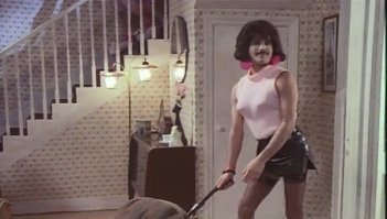 Фредди Меркьюри пародирует: I want to break free...