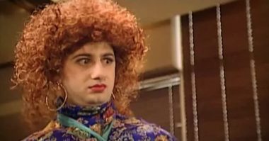 Это официантка из Иваново.))