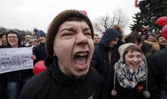 Да да, дайте ЭТИМ оружие -