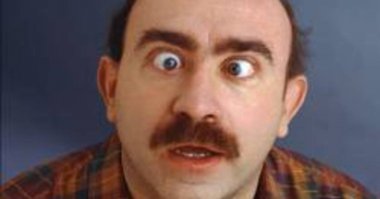 Кто-то «наградил» статую Ганди в Сан-Франциско светящимися красными глазами