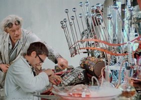 Док Браун консультировал по машине времени?