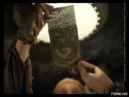 Есть мнение, что под кнопкой "Пуск" в консоль машины времени встроен определитель номера планеты в Тентуре и галактики в спирали.