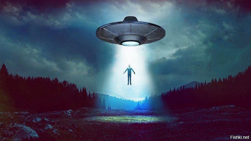 Квентин Тарантино прибыл в Москву на премьеру своего фильма. Но фотки самого режиссёра — уже кино