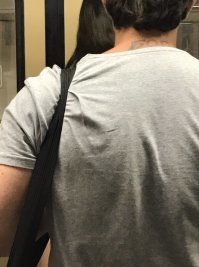 Всегда удивляло: а кого расчитаны партаки-надписи у мужиков на спине и на загривке? В какой позе и кто их читает?