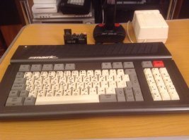 сама клава с примочками, запускал игры с кассеты