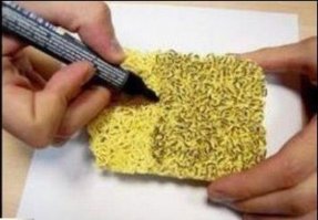 Житель Бурятии нашёл записку с просьбой о помощи в китайских часах