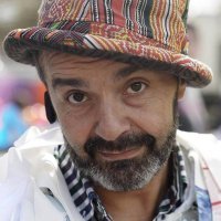 "Это я по жизни": девушка прыгнула мимо матраса