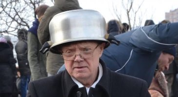 Исторический детектив. Германские каски: шеи целы, мозги сломаны