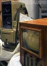 В музее  техники в Берлине сохранился бесценный  экспонат    - электронная телекамера выпуска до начала  второй мировой войны, производства компании TELEFUNKEN.  Приблизительно 1939 года.  Изображение этих телекамер было очень приличным, и камеры можно было использовать даже на улице.