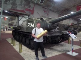 А вот и гильзочка от него...