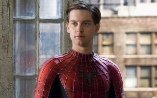 Вот Питер Паркер, а на картинке выше какой-то самозванец!)