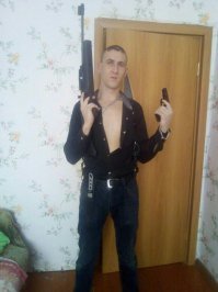 ну один таки пришел к успеху, дважды в одну подборку с юродивыми попасть это сильно)