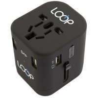 World travel adapter.
Очень удобная штука, в чемодан бросил и не паришься ;)