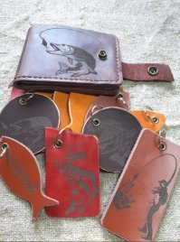 вчера буквально для рыболовного магазина сувениры из кожи делал, так вот кольца эти 30шт. 50 рублей стоят в спец магазе.