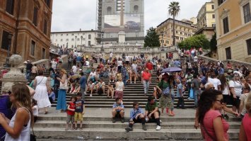 тяжело всех разогнать..