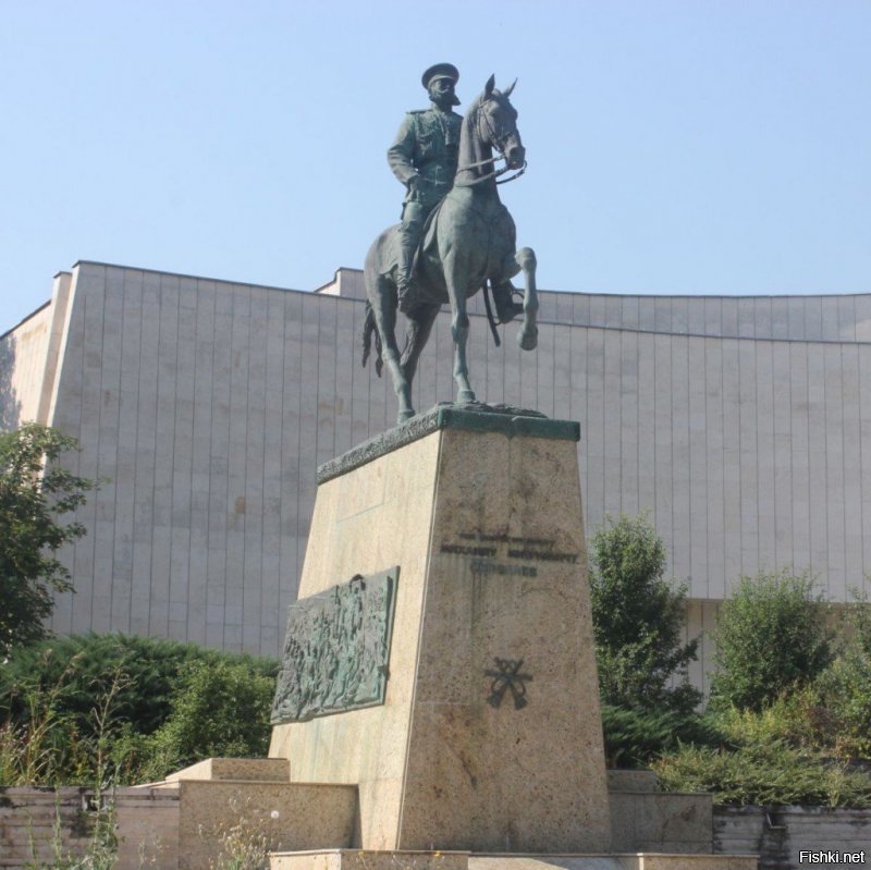 Памятники Скобелева в Плевене и Казалыке