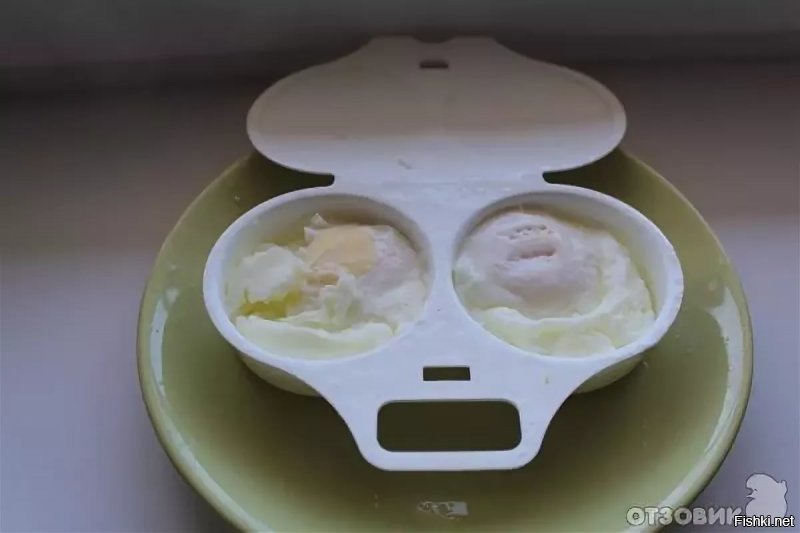 реально быстро сварить яйца в микроволновке можно и иногда есть такая необходимость , я делаю в такой штуке