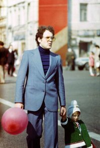 Николай Еременко с дочерью Олей (1 мая 1977г.)