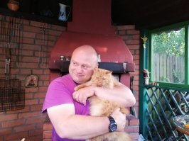 Когда моё чудо приходит и начинает мурчать, я для неё на все готов