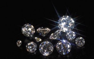 Катя Медичи любила их перемолоть и ...