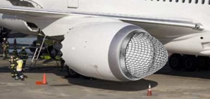 А если так сделать (ячейки только поменьше). 
Кроме как защиты от птиц, сработает как "лыжа" при аварийной посадке, турбину скорее всего не оторвет...