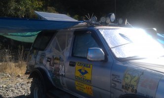 А на бездорожье, так надо.  :)