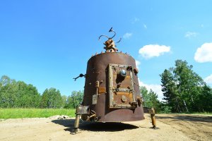 На Алтае полно и вполне приличных памятников, если что)