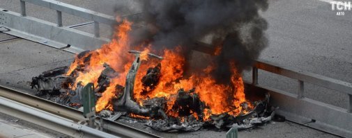 а вот не притирайся в пробке, а то...