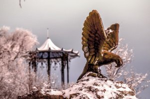 Немного снега для тех, кто любит зиму и изнывает от жары