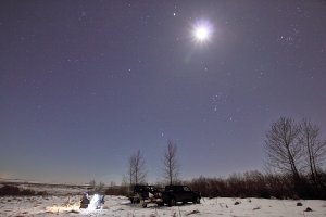 Луна, вот подобное фото, рядом с Орионом